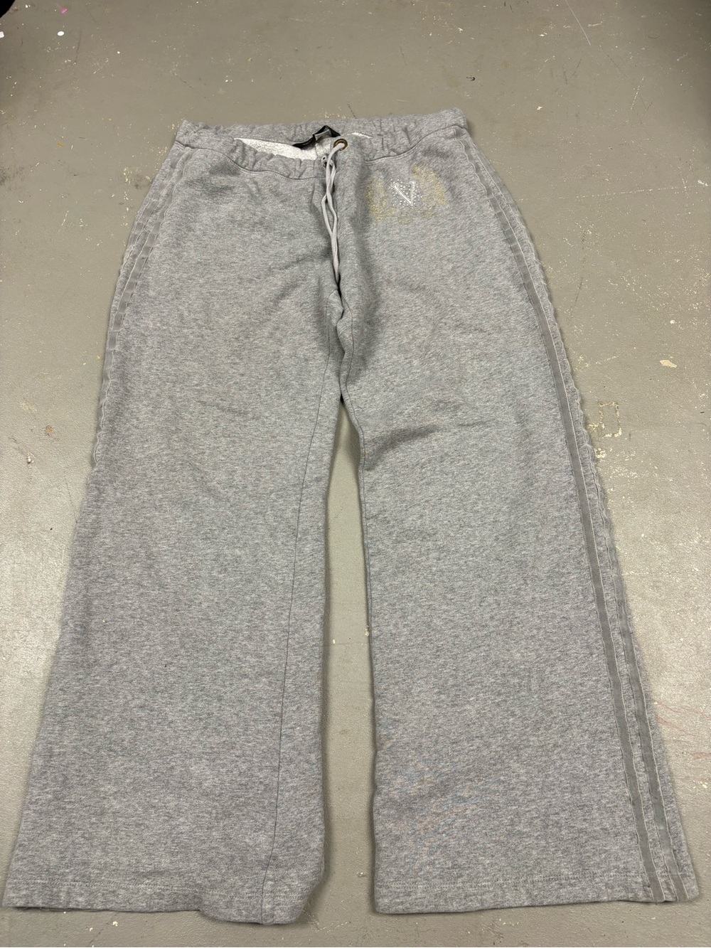 Victoria’s Secret Y2K Wide Leg Grey Sweatpants Womens Medium